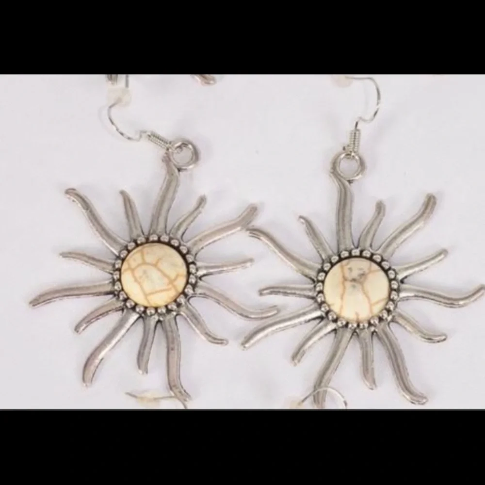 Antique-like Sun, Semiprecious Stone, NWT.